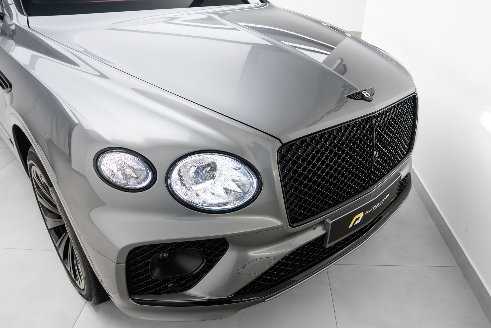 2023 BENTLEY BENTAYGA AZURE | GCC | MAIN DEALER WARRANTY SERVICE